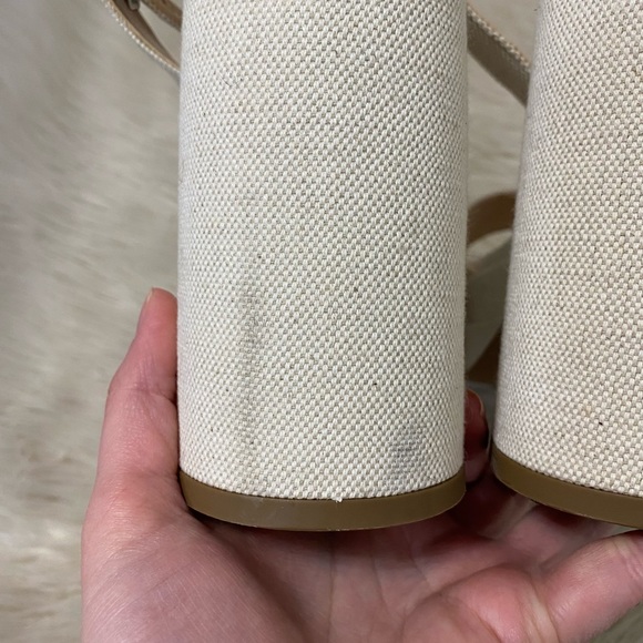 Steve Madden Beige Tan Cream Canvas Chunky Warped Platform Block Heel Sandals - Picture 8 of 8